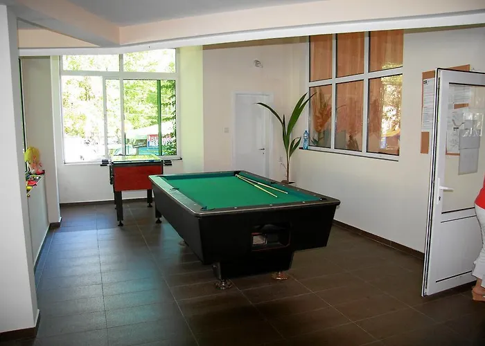 Hotel Lotos 2*