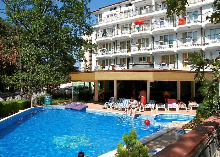 Lotos Hotel 2*